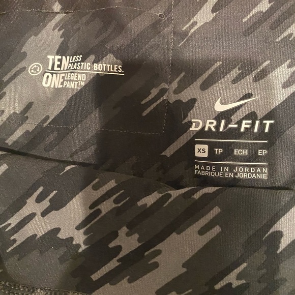 Nike Dri-fit leggings - Picture 3 of 6